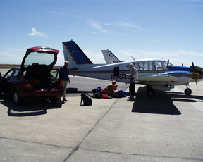 10-airplane.jpg (65261 bytes)