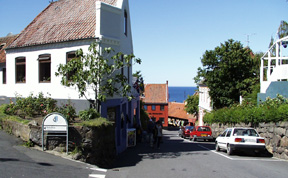 10-smalltown.jpg (63575 bytes)