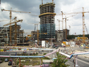 12-construction.jpg (79034 bytes)