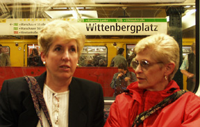 12-subway.jpg (65990 bytes)