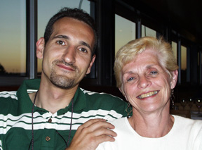 33-dj.jpg (64863 bytes)