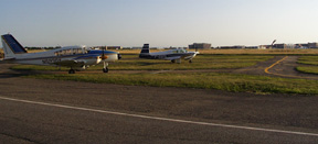 33-parking.jpg (37513 bytes)
