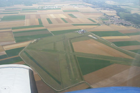 35-epernay.jpg (53565 bytes)