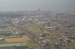 38-ostend.jpg (57240 bytes)